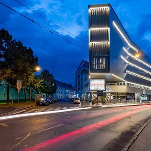 ellenőrizze a rendelkezésre állást