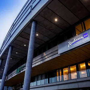 מלון Radisson Blu Airport Terminal